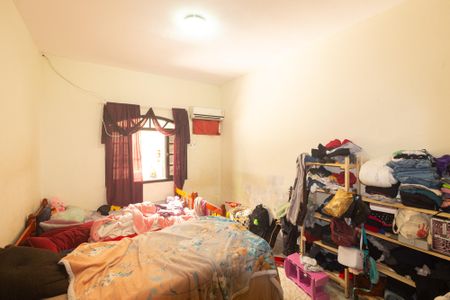 Casa para alugar com 300m², 2 quartos e 2 vagas Casa para alugar com 300m², 2 quartos e 2 vagasQuarto