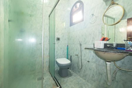 Casa para alugar com 300m², 2 quartos e 2 vagas Casa para alugar com 300m², 2 quartos e 2 vagasBanheiro Social