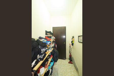 Casa para alugar com 300m², 2 quartos e 2 vagas Casa para alugar com 300m², 2 quartos e 2 vagasCloset da Suíte