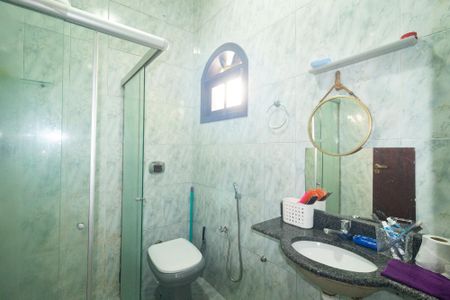 Casa para alugar com 300m², 2 quartos e 2 vagas Casa para alugar com 300m², 2 quartos e 2 vagasBanheiro Social