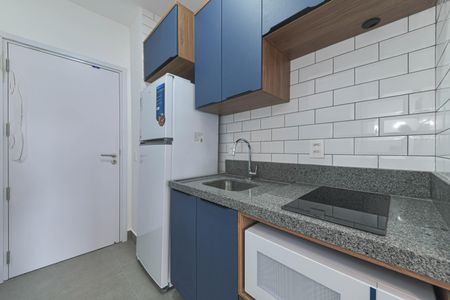 Cozinha de kitnet/studio para alugar com 1 quarto, 25m² em Vila Cordeiro, São Paulo