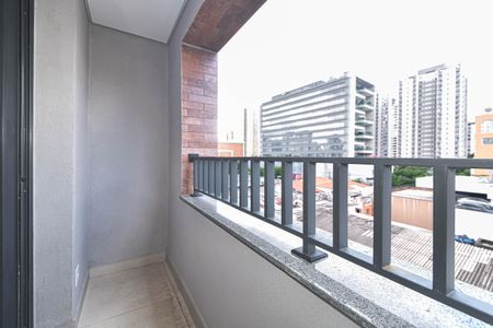 Varanda de kitnet/studio para alugar com 1 quarto, 25m² em Vila Cordeiro, São Paulo