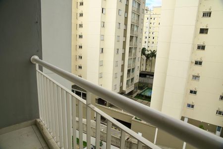 Apartamento para alugar com 67m², 3 quartos e 1 vagaSala - sacada 
