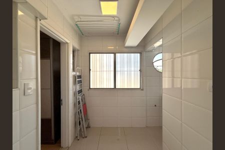 Apartamento para alugar com 98m², 3 quartos e 1 vagaÁrea de Serviço