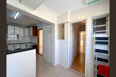 Apartamento para alugar com 98m², 3 quartos e 1 vagaÁrea de Serviço