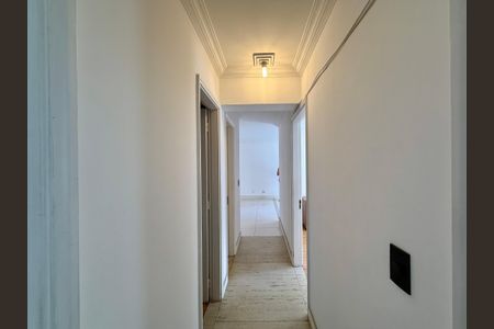 Apartamento para alugar com 98m², 3 quartos e 1 vagaCorredor Quartos 