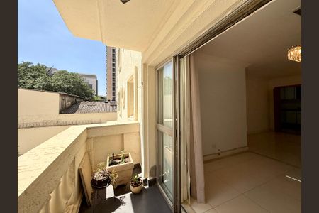 Apartamento para alugar com 98m², 3 quartos e 1 vagaSacada 