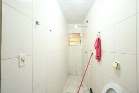 Casa à venda com 156m², 2 quartos e 2 vagasBanheiro da Suíte