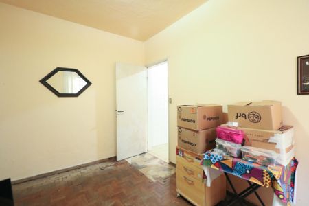 Casa à venda com 156m², 2 quartos e 2 vagasSuíte