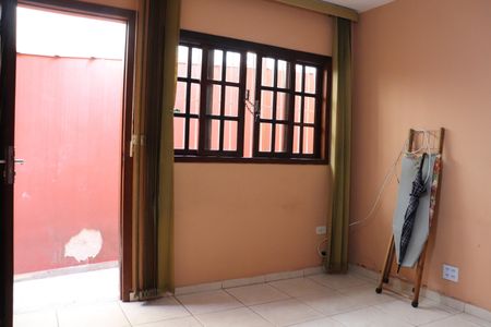 Sala de casa para alugar com 4 quartos, 130m² em Jardim Vera Cruz(zona Leste), São Paulo