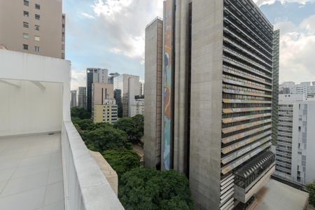 Apartamento à venda com 113m², 1 quarto e 2 vagas Apartamento à venda com 113m², 1 quarto e 2 vagasSacada