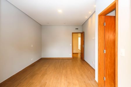 Casa à venda com 120m², 3 quartos e 2 vagasSuíte 3