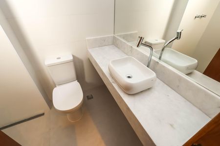 Casa à venda com 120m², 3 quartos e 2 vagasSuíte 2