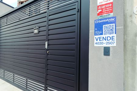 Casa à venda com 120m², 3 quartos e 2 vagasFachada