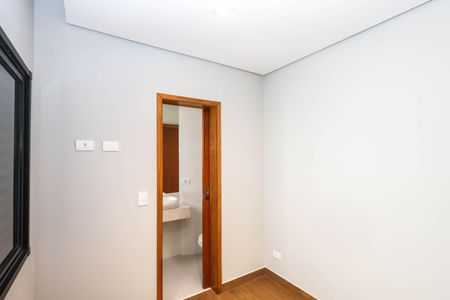 Casa à venda com 120m², 3 quartos e 2 vagasSuíte 1