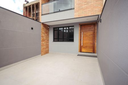 Casa à venda com 120m², 3 quartos e 2 vagasGaragem