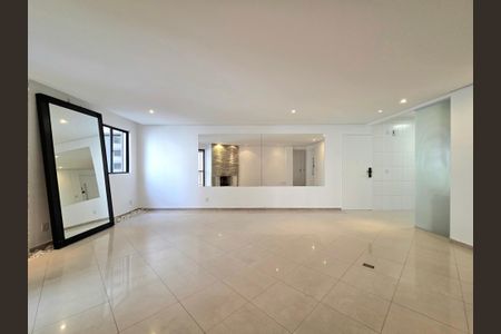 Apartamento para alugar com 147m², 4 quartos e 2 vagasSala