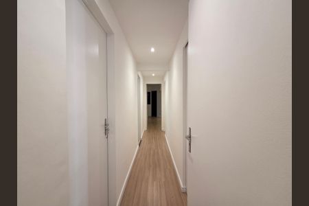 Apartamento para alugar com 147m², 4 quartos e 2 vagasCorredor