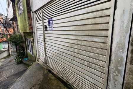 Casa à venda com 75m², 4 quartos e 1 vagaFachada 