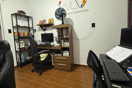 Casa à venda com 75m², 4 quartos e 1 vagaCasa 1 - Escritório 