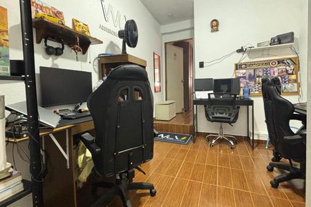 Casa à venda com 75m², 4 quartos e 1 vagaCasa 1 - Escritório 