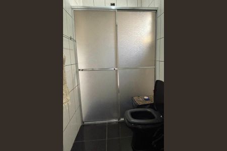 Casa à venda com 75m², 4 quartos e 1 vagaCasa 2 - Banheiro 