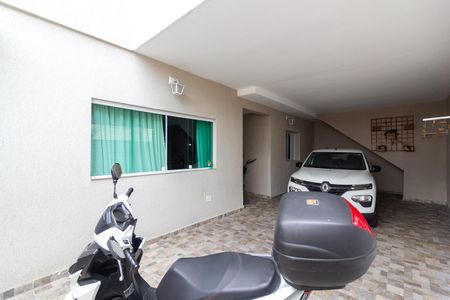 Casa à venda com 140m², 4 quartos e 2 vagasGaragem