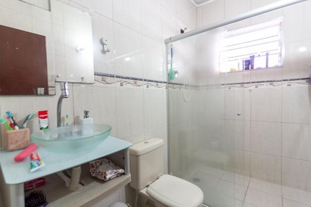 Casa à venda com 140m², 4 quartos e 2 vagasBanheiro 1