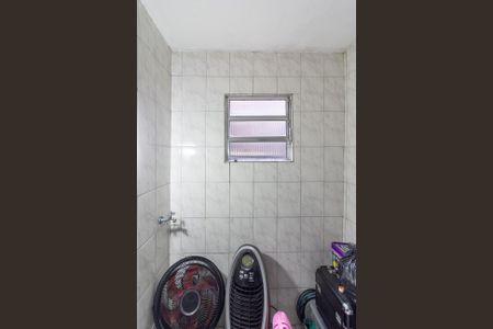 Casa à venda com 140m², 4 quartos e 2 vagasBanheiro 2