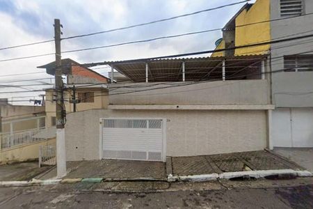 Casa à venda com 140m², 4 quartos e 2 vagasFachada