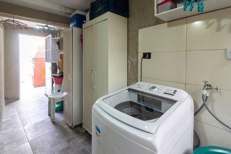 Casa à venda com 140m², 4 quartos e 2 vagasÁrea de Serviço