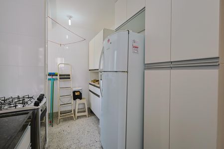 Apartamento à venda com 60m², 2 quartos e 2 vagasCozinha e Área de Serviço
