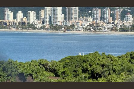 Apartamento para alugar com 170m², 3 quartos e 2 vagas Apartamento para alugar com 170m², 3 quartos e 2 vagasVista