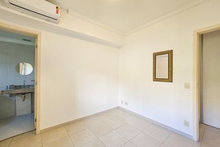 Apartamento para alugar com 168m², 3 quartos e 2 vagas Apartamento para alugar com 168m², 3 quartos e 2 vagasSuíte