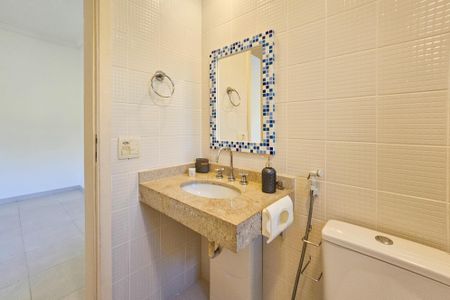 Apartamento para alugar com 168m², 3 quartos e 2 vagas Apartamento para alugar com 168m², 3 quartos e 2 vagasBanheiro Social