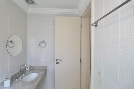 Apartamento para alugar com 170m², 3 quartos e 2 vagas Apartamento para alugar com 170m², 3 quartos e 2 vagasBanheiro Suíte