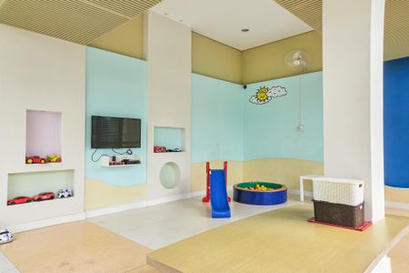 Apartamento para alugar com 168m², 3 quartos e 2 vagas Apartamento para alugar com 168m², 3 quartos e 2 vagasÁrea comum