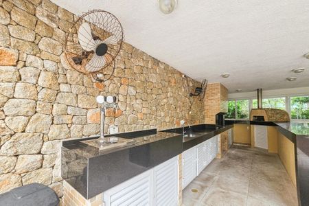 Apartamento para alugar com 168m², 3 quartos e 2 vagas Apartamento para alugar com 168m², 3 quartos e 2 vagasÁrea comum