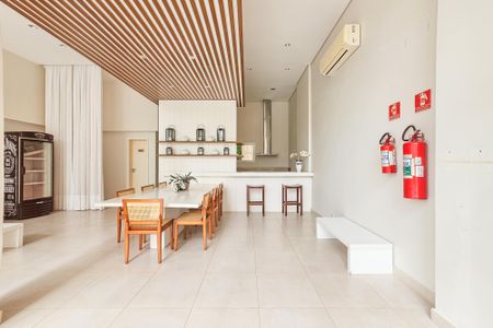 Apartamento para alugar com 168m², 3 quartos e 2 vagas Apartamento para alugar com 168m², 3 quartos e 2 vagasÁrea comum