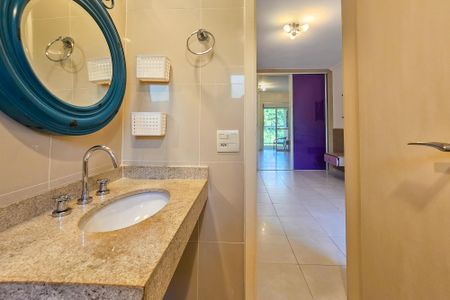 Apartamento para alugar com 168m², 3 quartos e 2 vagas Apartamento para alugar com 168m², 3 quartos e 2 vagasBanheiro da Suíte 2