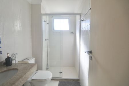 Apartamento para alugar com 170m², 3 quartos e 2 vagas Apartamento para alugar com 170m², 3 quartos e 2 vagasBanheiro Suíte 2