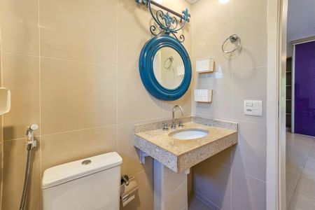 Apartamento para alugar com 168m², 3 quartos e 2 vagas Apartamento para alugar com 168m², 3 quartos e 2 vagasBanheiro da Suíte 2