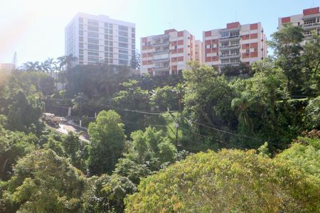 Apartamento para alugar com 170m², 3 quartos e 2 vagas Apartamento para alugar com 170m², 3 quartos e 2 vagasVista