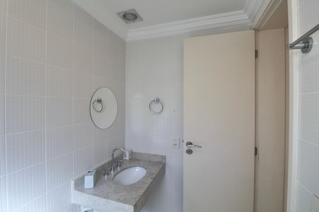 Apartamento para alugar com 170m², 3 quartos e 2 vagas Apartamento para alugar com 170m², 3 quartos e 2 vagasBanheiro Suíte