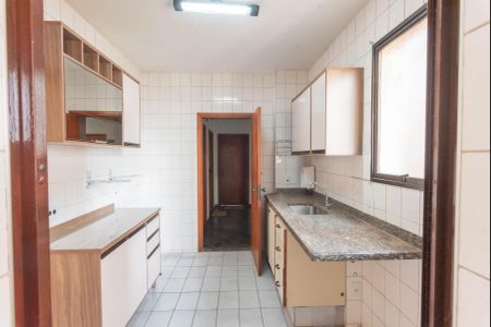 Apartamento à venda com 115m², 3 quartos e 2 vagasCozinha