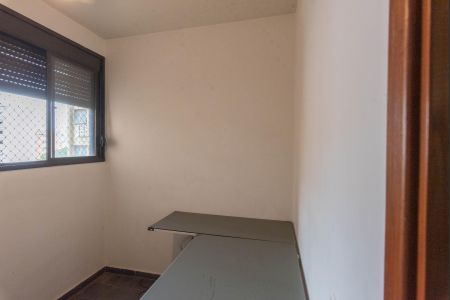 Apartamento à venda com 115m², 3 quartos e 2 vagasQuarto 2