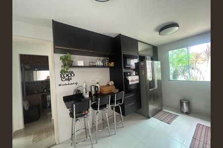 Casa de condomínio à venda com 180m², 4 quartos e 1 vagaCozinha