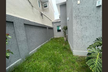Casa de condomínio à venda com 180m², 4 quartos e 1 vagaÁrea Área externaexterna