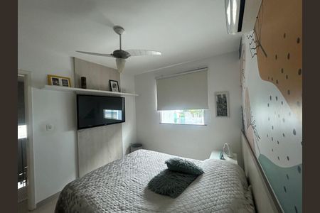 Casa de condomínio à venda com 180m², 4 quartos e 1 vagaQuarto
