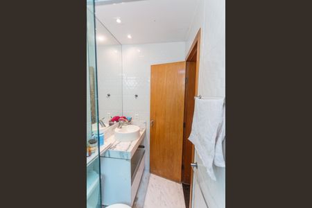 Apartamento à venda com 85m², 3 quartos e 2 vagas Apartamento à venda com 85m², 3 quartos e 2 vagasBanheiro da Suíte